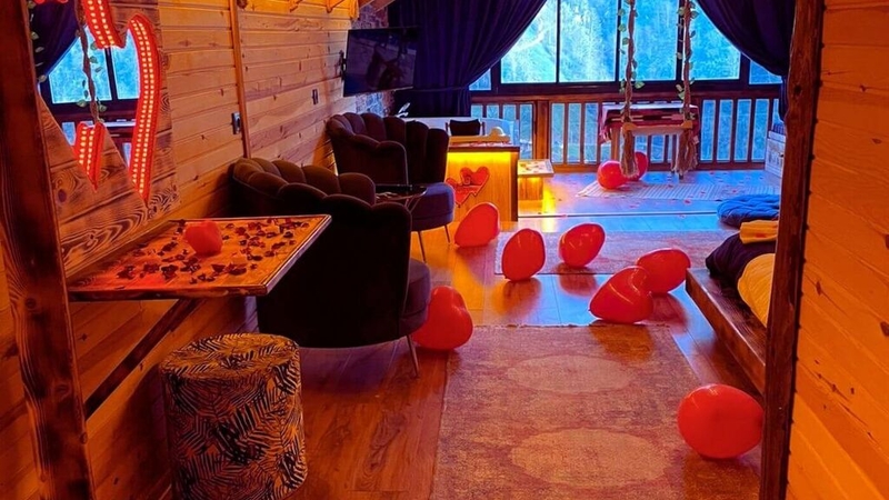 101 Doğa Manzaralı  Jakuzili Kuzineli Eşsiz Balayı Bungalovu