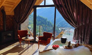 102 Vadi Manzaralı Jakuzili Kuzineli Balkonlu Bungalov