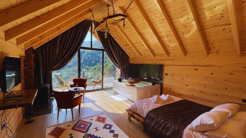 102 Vadi Manzaralı Jakuzili Kuzineli Balkonlu Bungalov