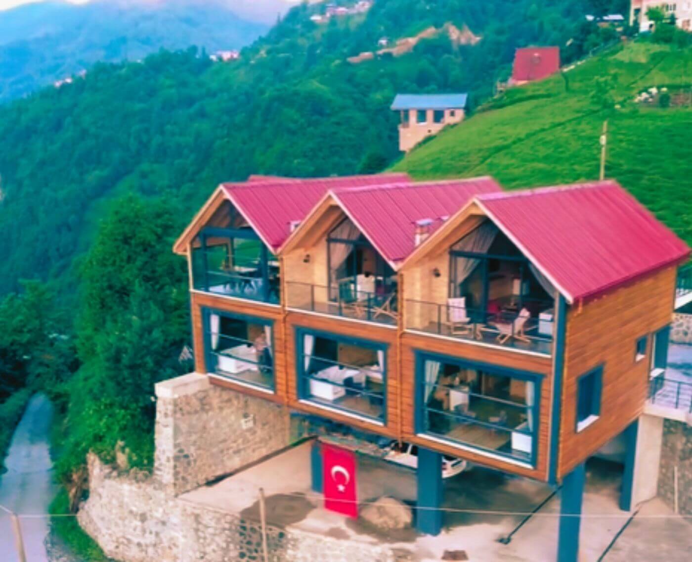 102 Vadi Manzaralı Jakuzili Kuzineli Balkonlu Bungalov